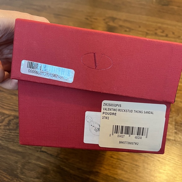 Valentino stud sandals - Picture 7 of 8